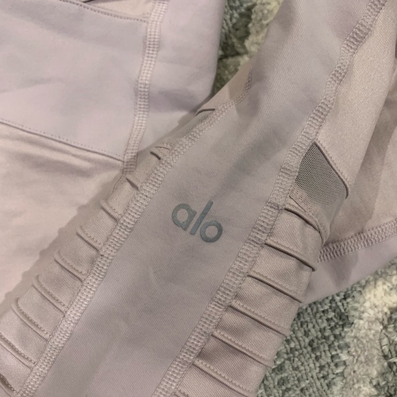 Alo Yoga Moto Legging - Picture 7 of 8